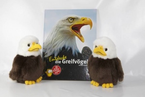 Adler-Plüschtiere mit "Entdecke"-Buch
